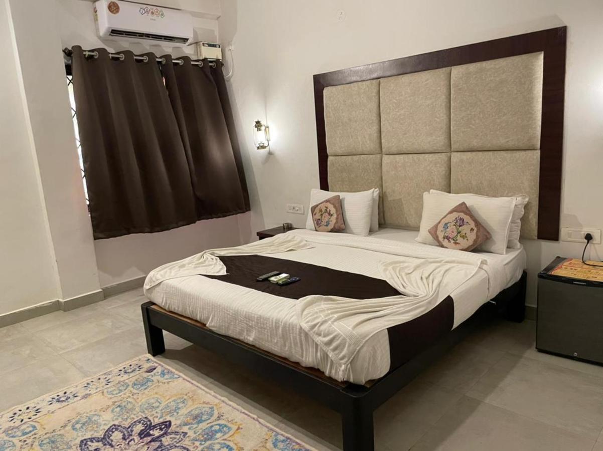 Baga Beach Exotica Hotel Exterior photo
